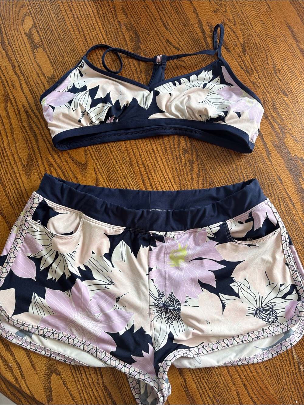 Carve designs Floral Two-Piece swim Set - Navy & Light Pink